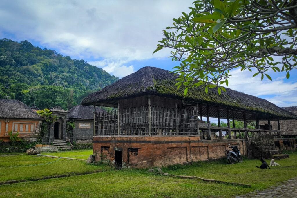 traditional bali village culture and architecture