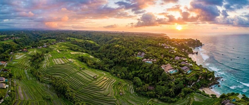 where to stay in Bali island overview with beaches and rice fields