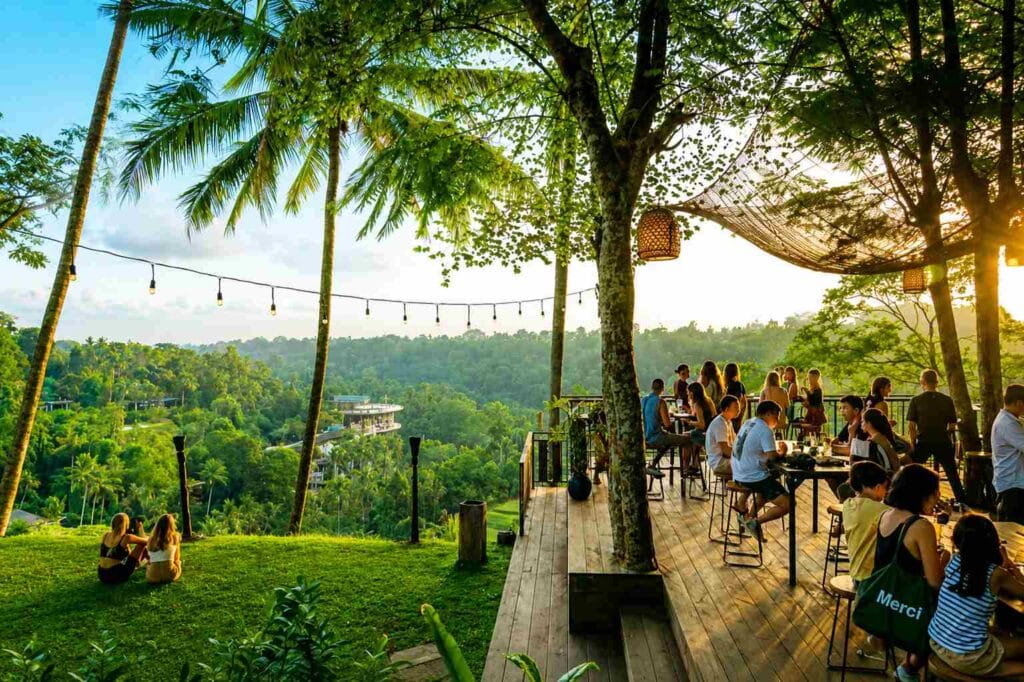 Jungle View Cafe Bali surrounded by jugle view